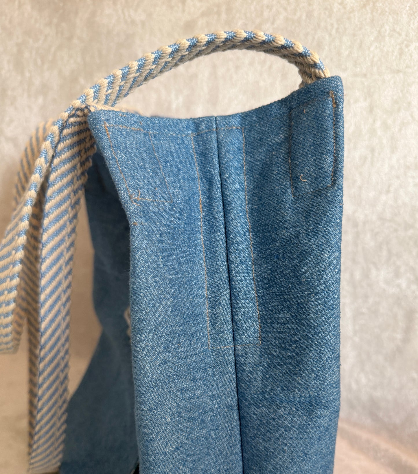 PB.300B Pinch-top Bucket Bag