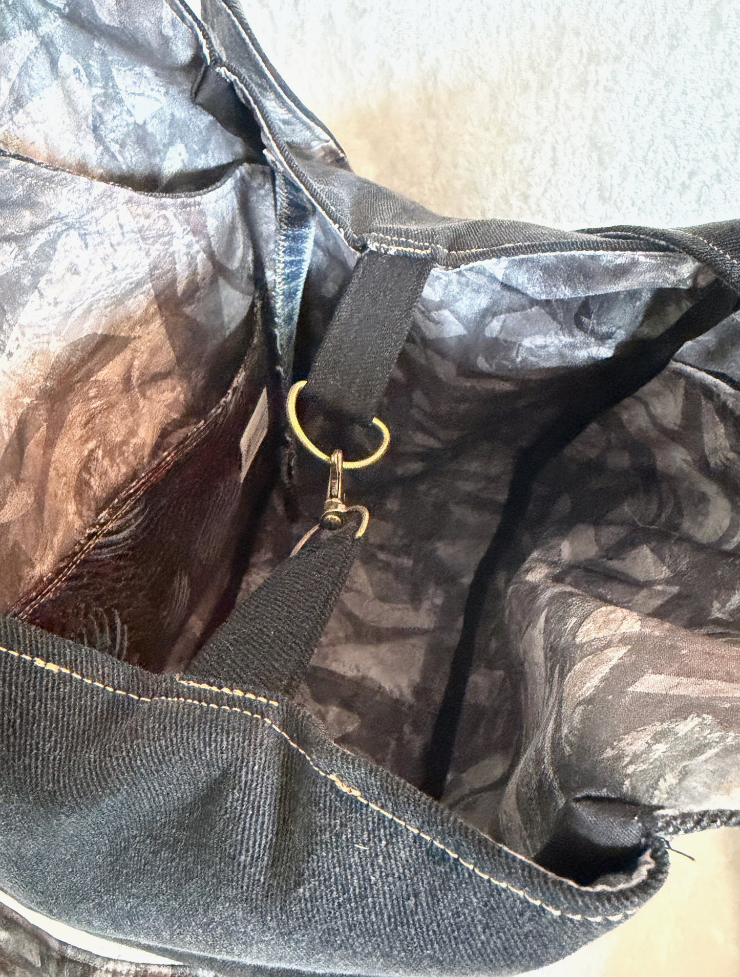 T3.100H 3-Pocket Tulip Bag