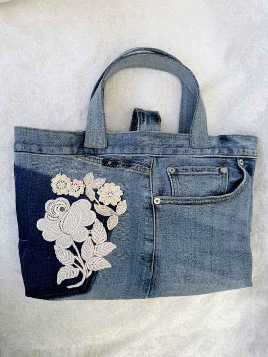 LH.400B Lacy Handbag
