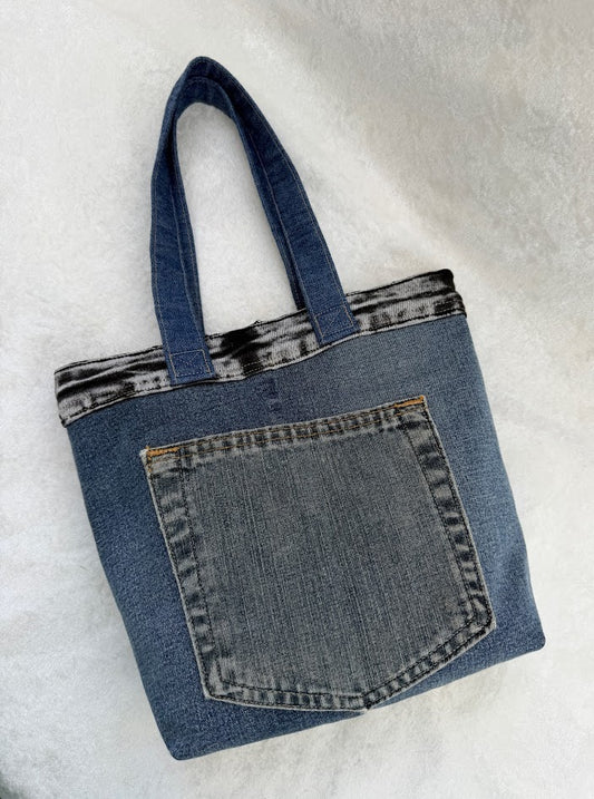 ST.100S Small tote bag with pockets